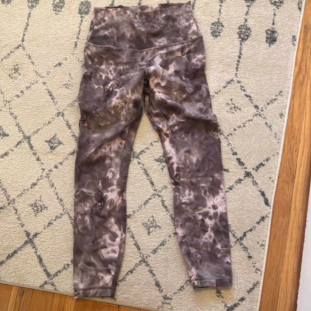 Lululemon tie-dye pants - size 6